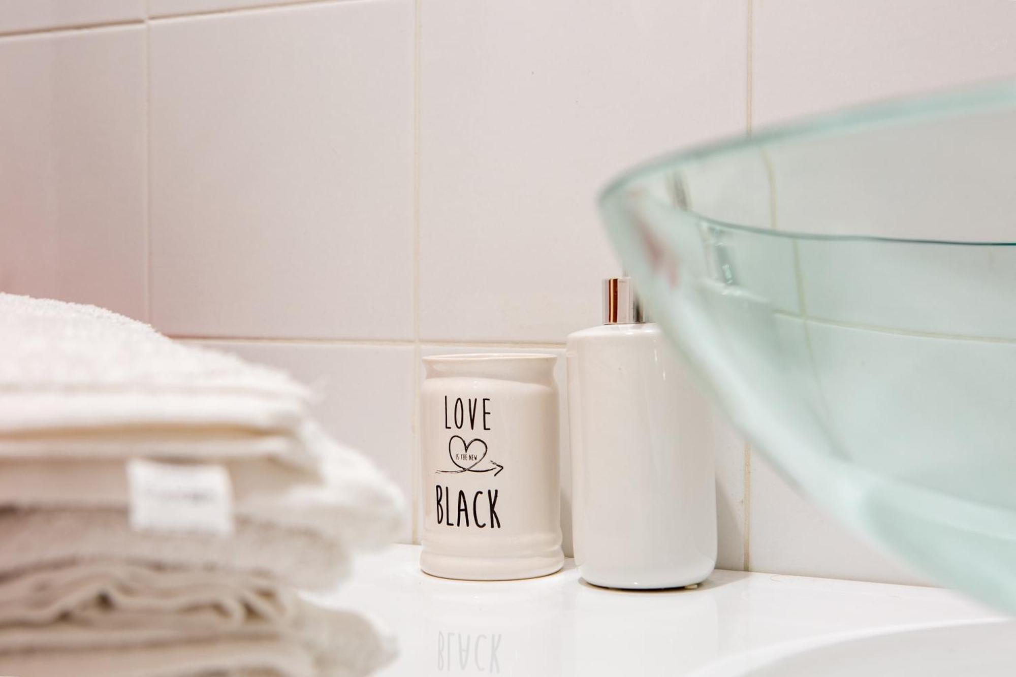 Stanza Comoda E Silenziosa Con Bagno Privato E Area Lavoro E Relax Řím Exteriér fotografie