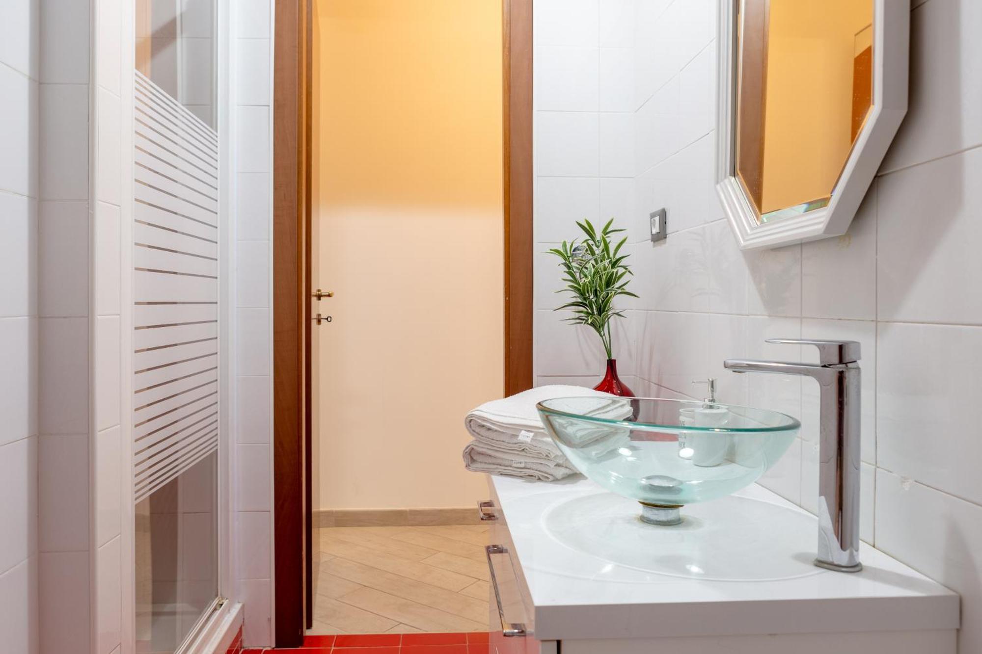 Stanza Comoda E Silenziosa Con Bagno Privato E Area Lavoro E Relax Řím Exteriér fotografie